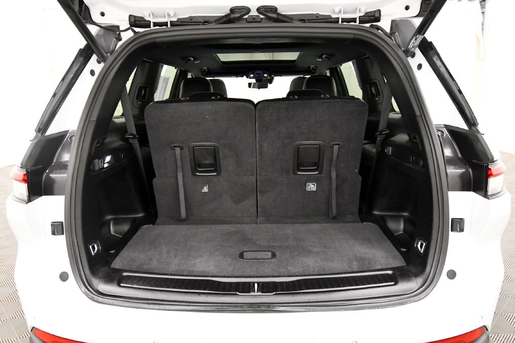 Used 2024 Jeep Grand Cherokee L Limited w/ Luxury Tech Group II AWD/4WD image 7