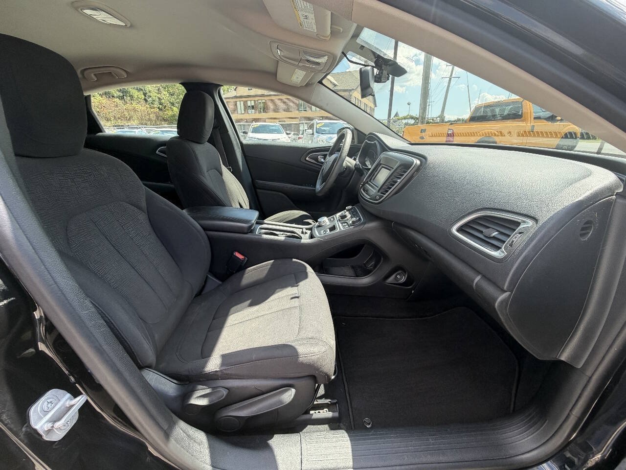 Used 2015 Chrysler 200 Limited FWD image 13