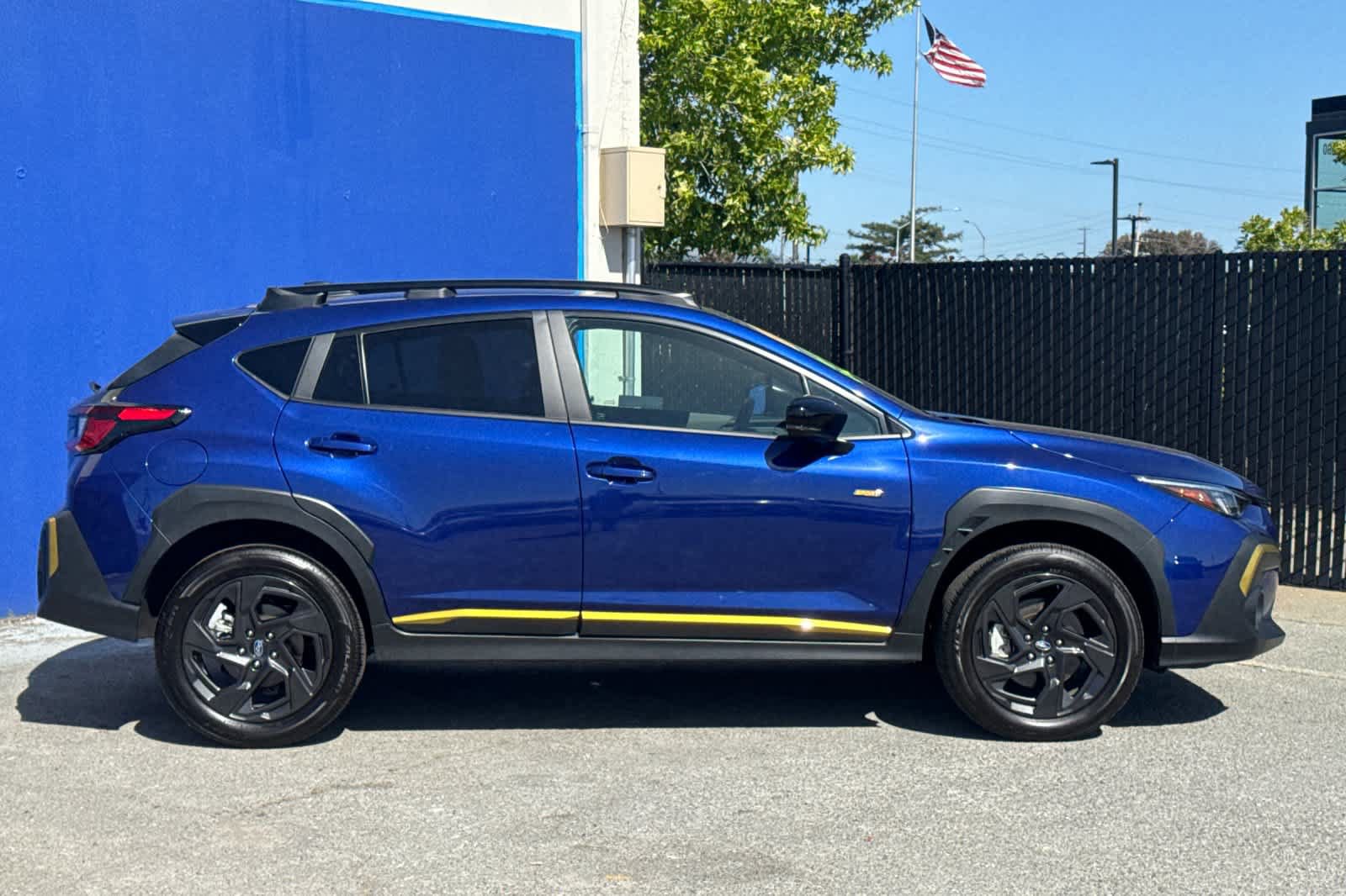 Used 2025 Subaru Crosstrek 2.5i Sport w/ Popular Package #3A AWD/4WD image 2