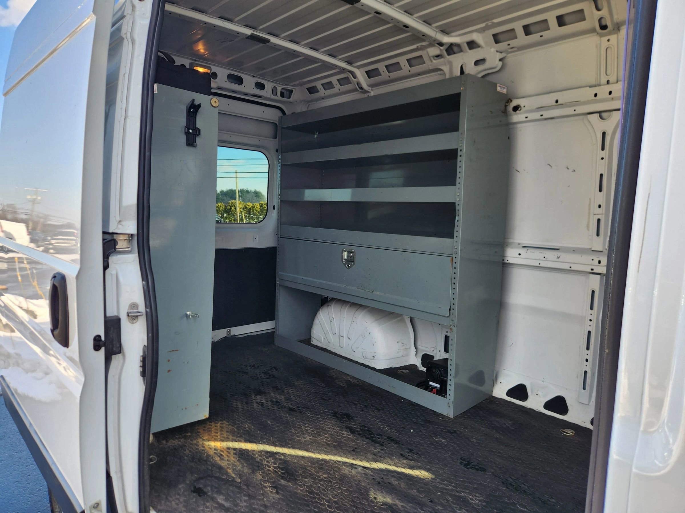 Used 2018 RAM ProMaster 2500 w/ Interior Convenience Group image 35