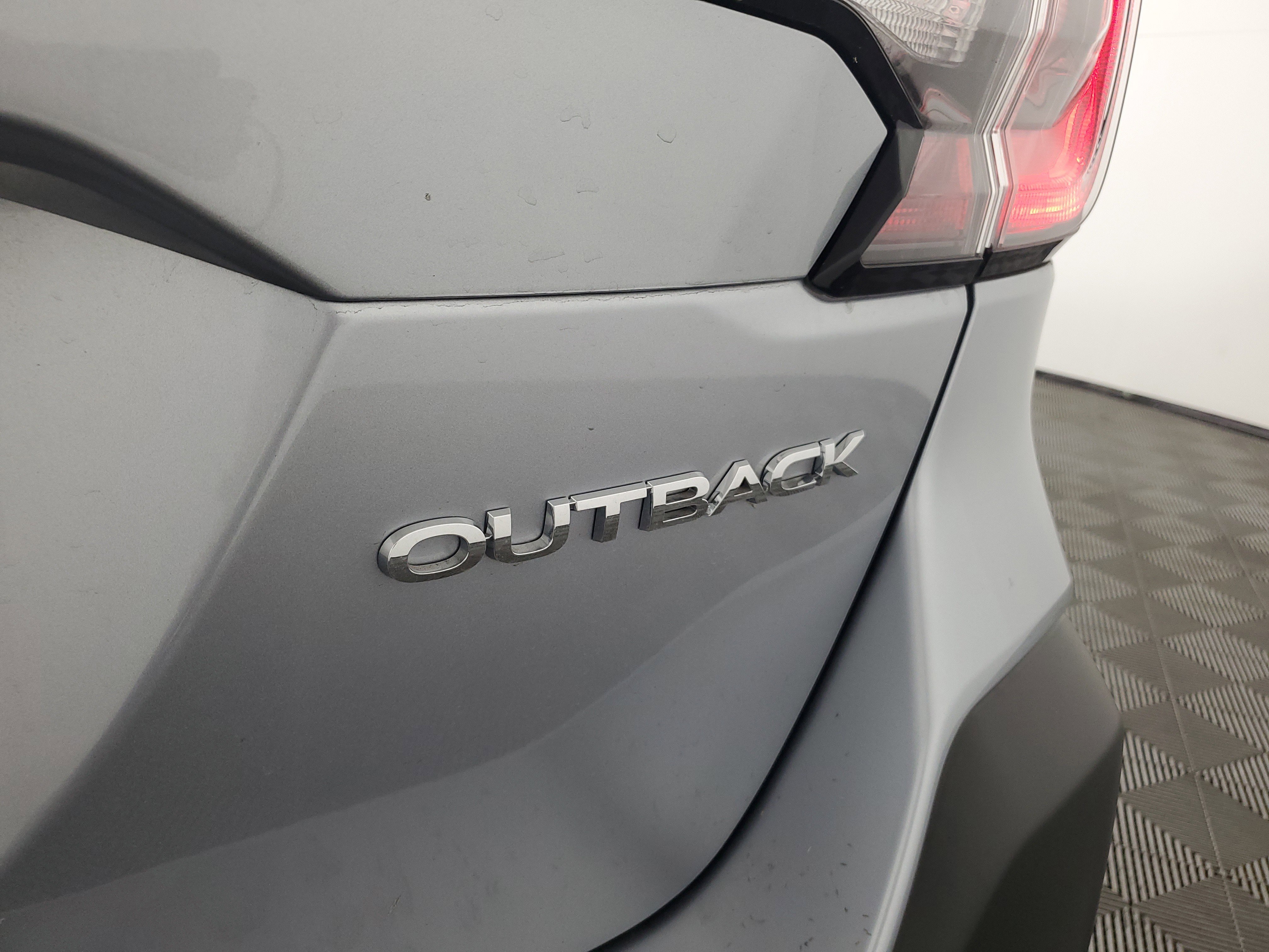 Used 2025 Subaru Outback Premium image 32