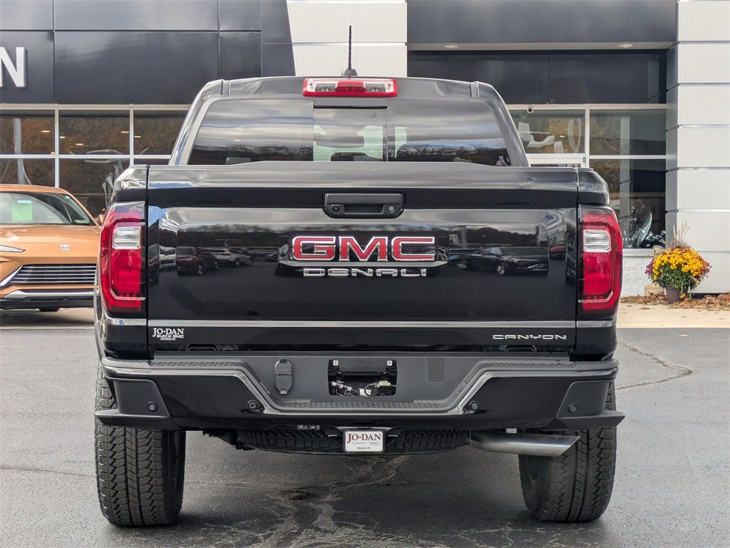 New 2026 GMC Canyon Denali image 5