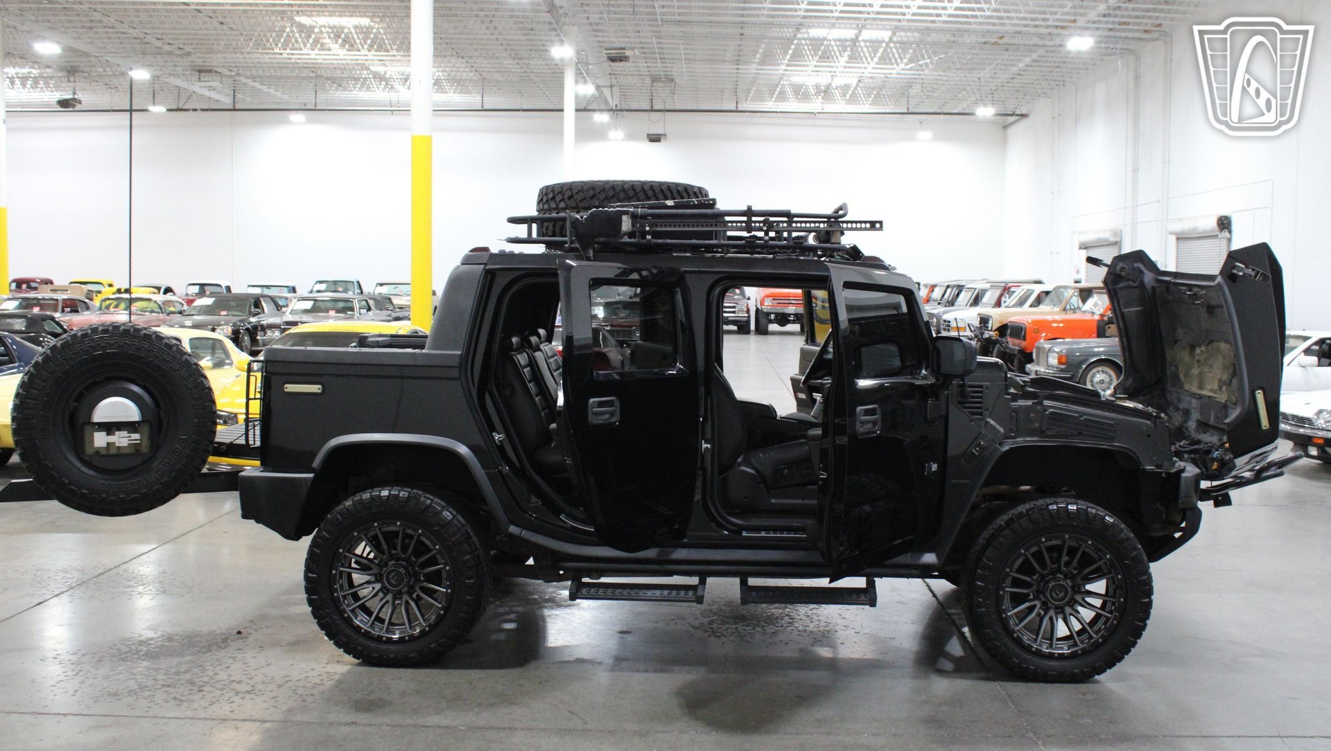 Used 2005 HUMMER H2 SUT w/ Preferred Equipment Group AWD/4WD image 32