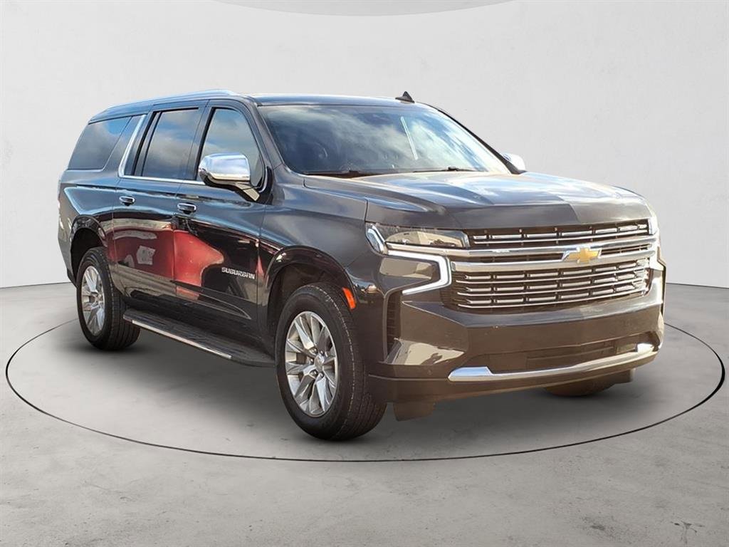 Used 2023 Chevrolet Suburban Premier image 3