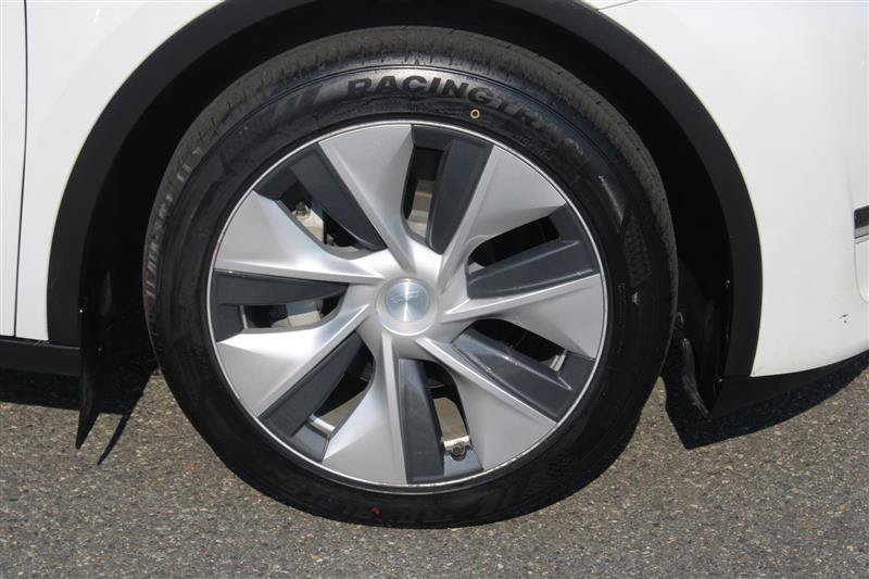 Used 2023 Tesla Model Y Long Range AWD/4WD image 9