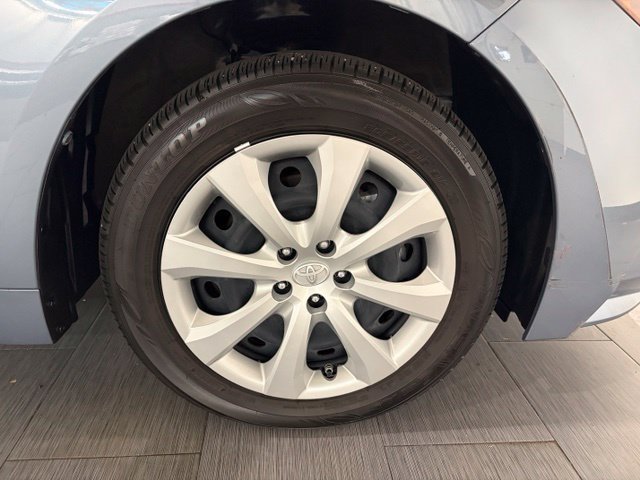 Used 2021 Toyota Corolla LE FWD image 25
