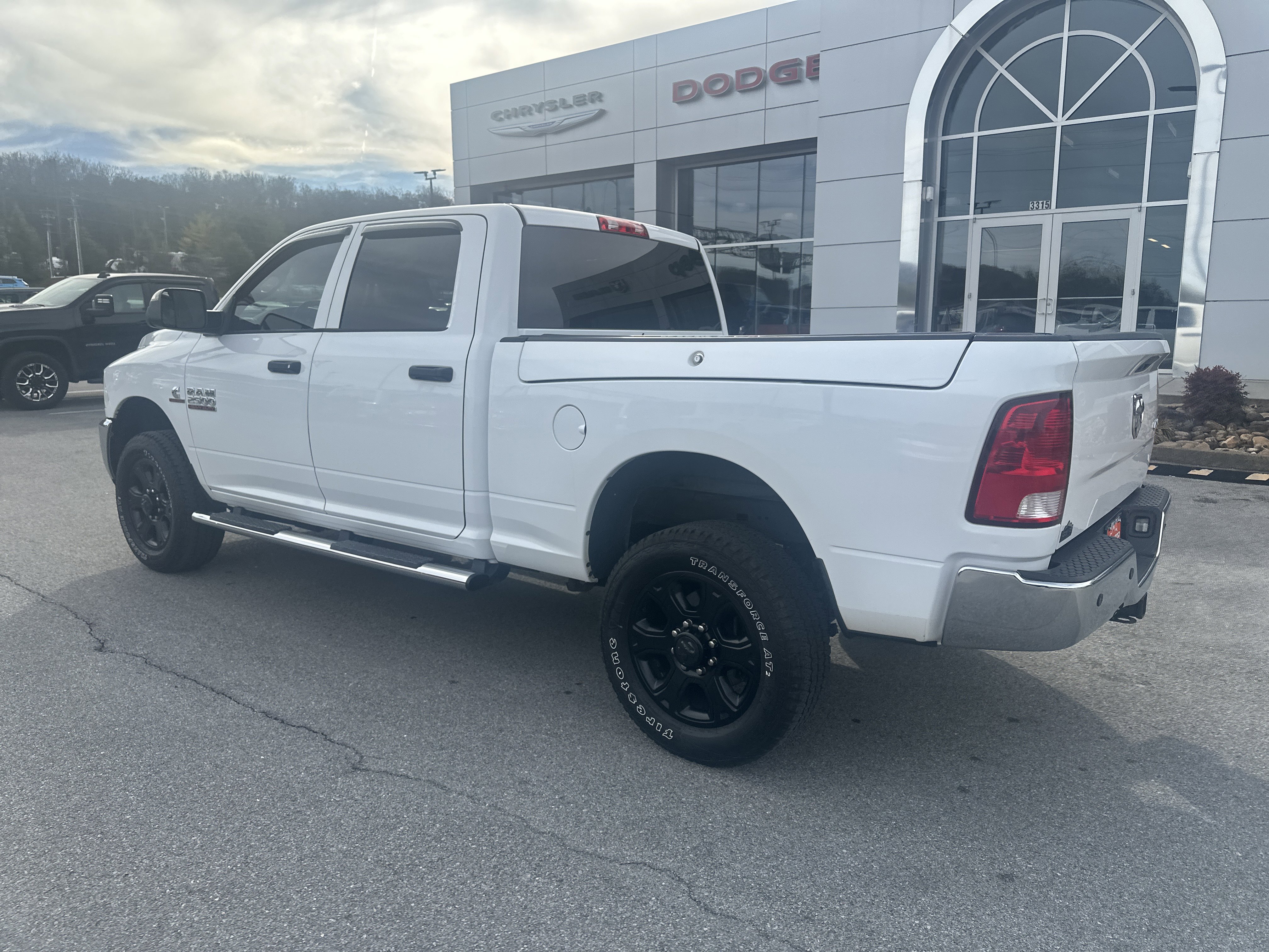 Used 2016 RAM 2500 Tradesman w/ Chrome Appearance Group image 10