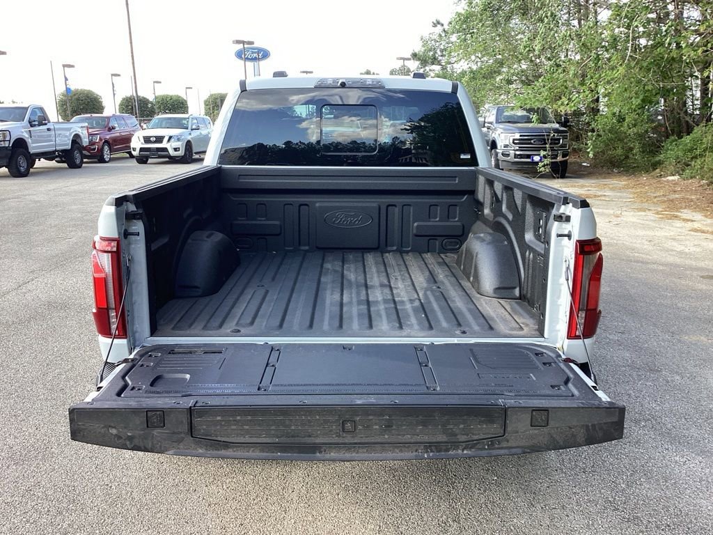 New 2026 Ford F150 Raptor AWD/4WD image 9