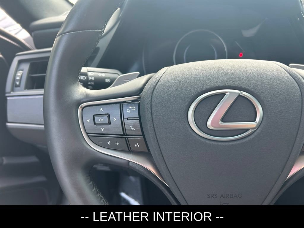 Used 2024 Lexus ES 350 w/ Premium Package FWD image 11