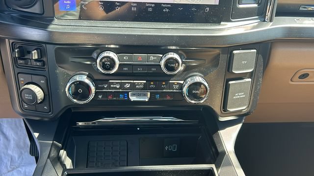 New 2026 Ford F250 Lariat w/ Lariat Ultimate Package AWD/4WD image 24