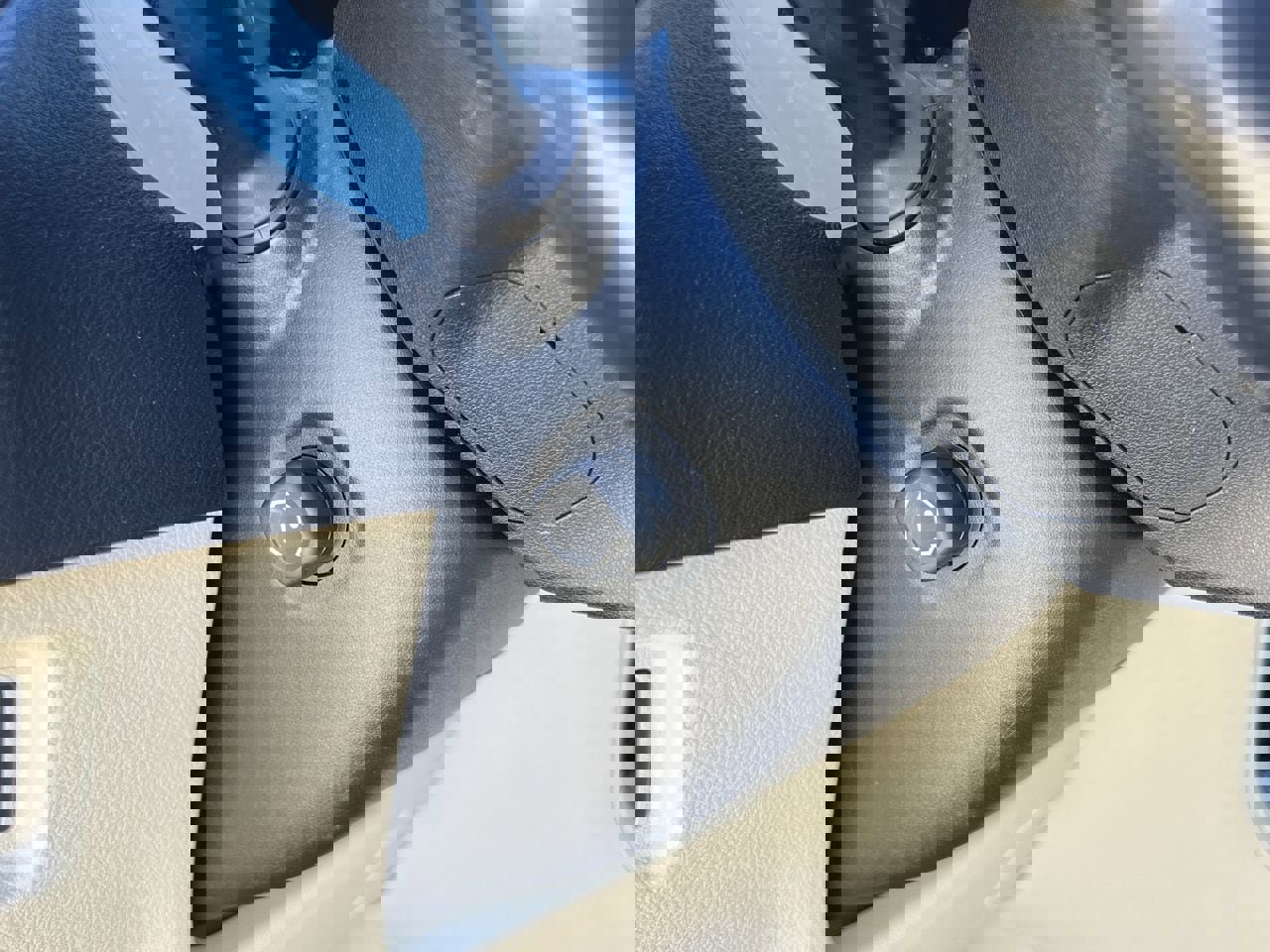 Used 2022 Lexus GX 460 Premium w/ Premium Package image 13