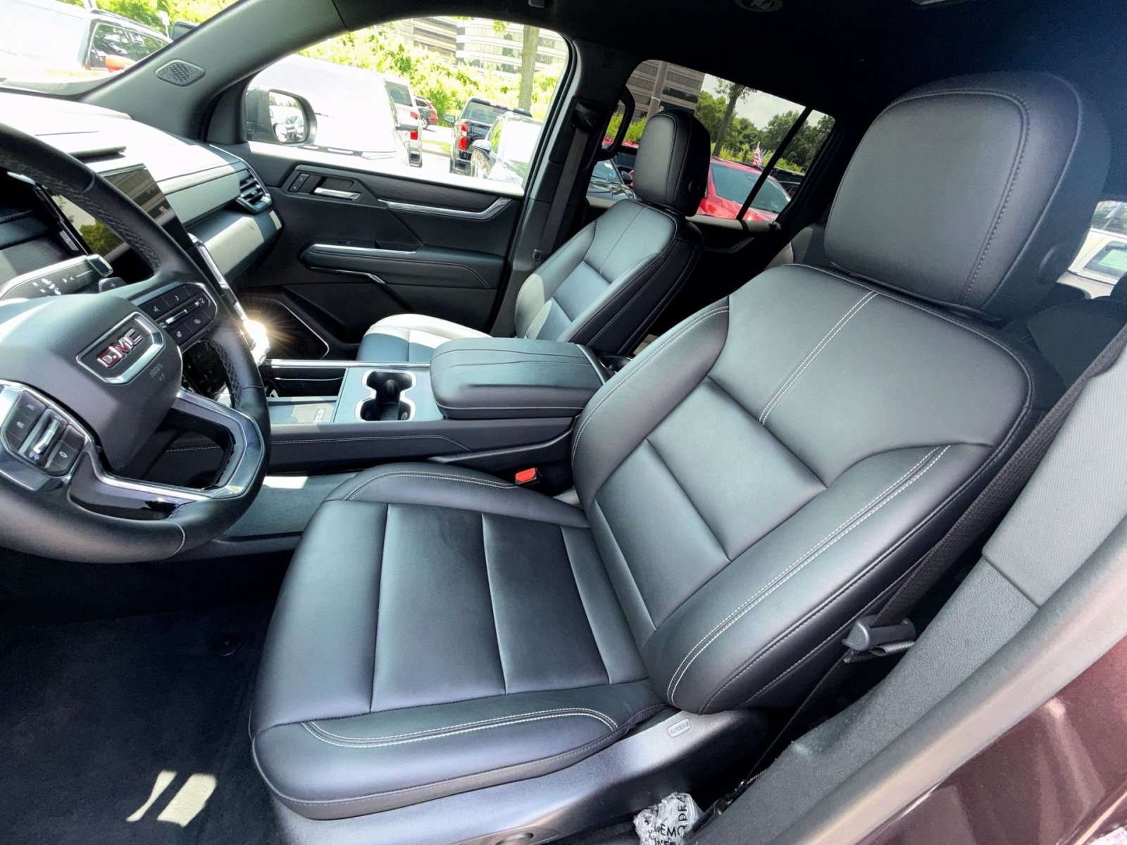 Used 2024 GMC Acadia Elevation FWD image 13
