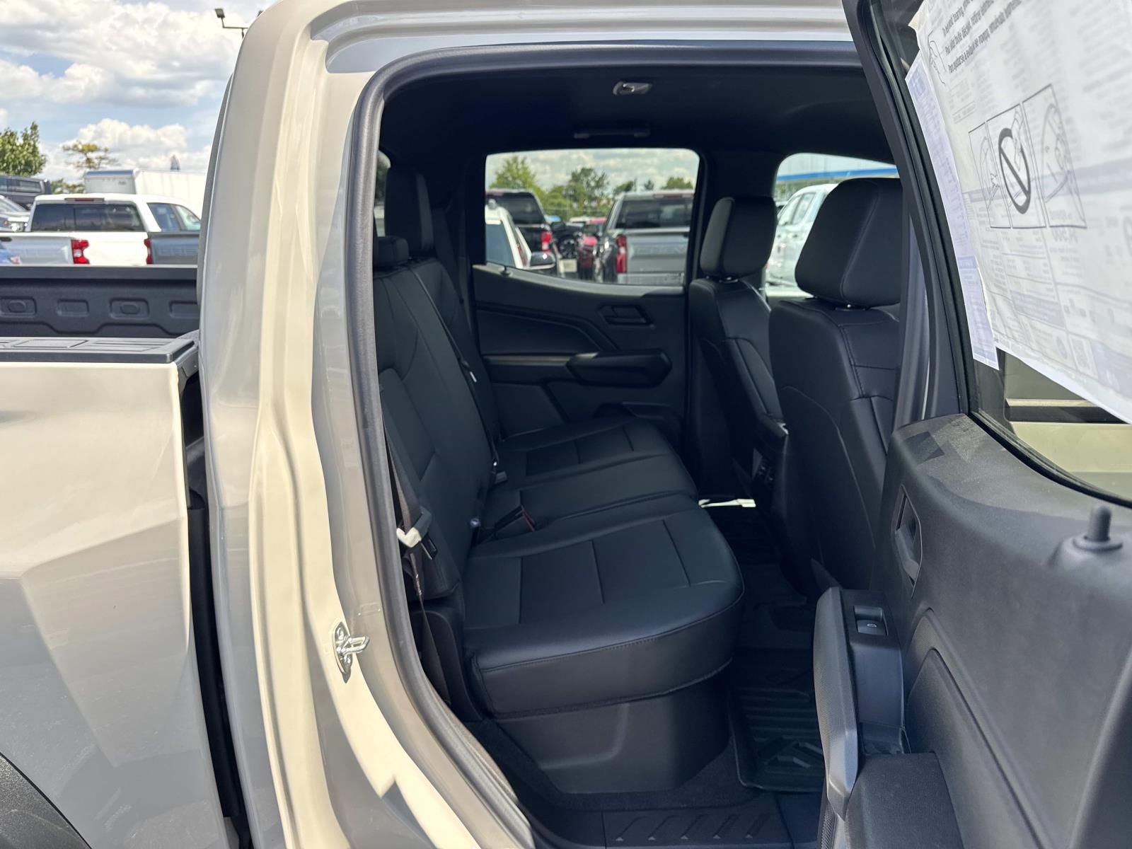 New 2026 Chevrolet Colorado Trail Boss AWD/4WD image 12