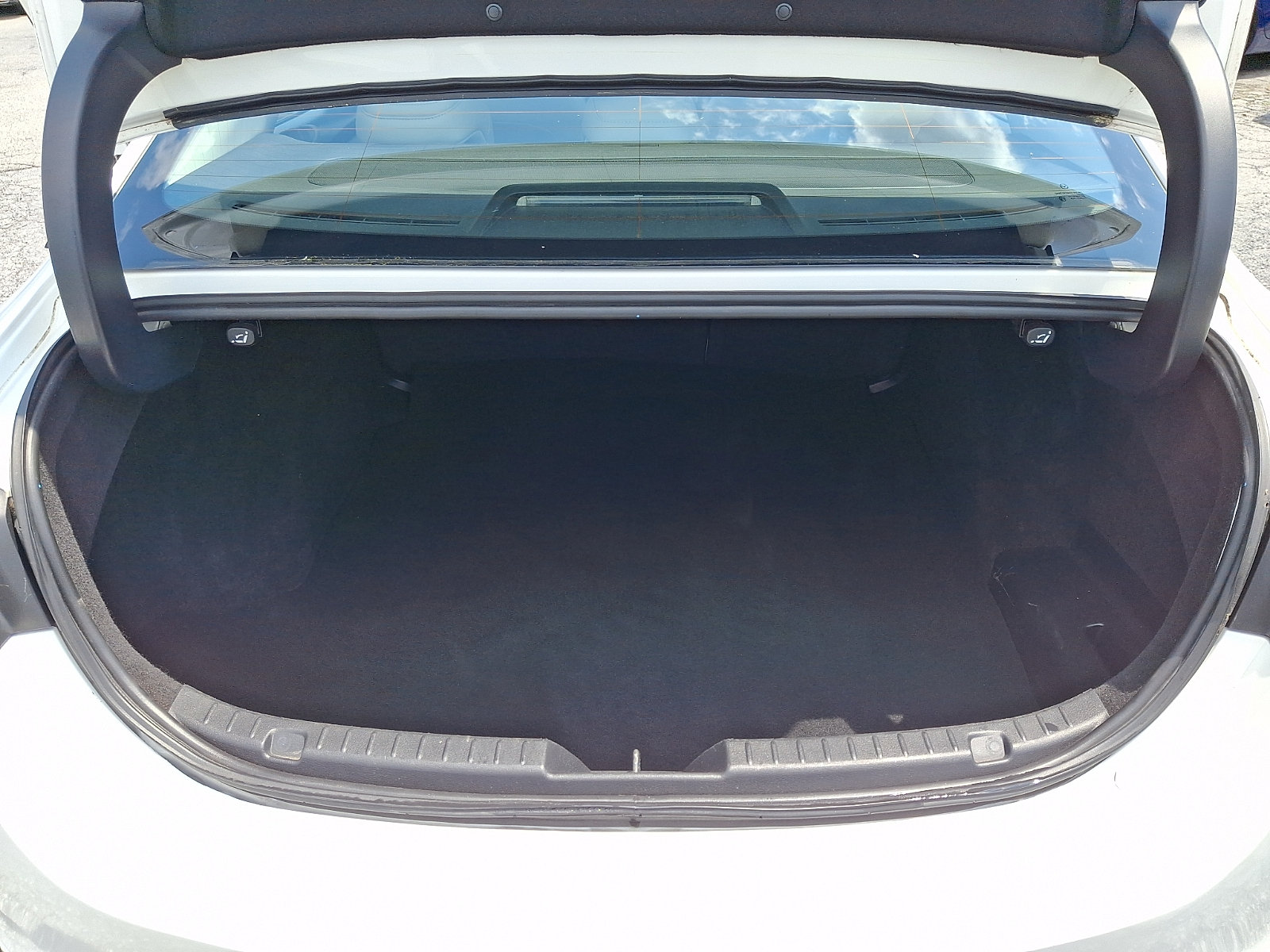 Used 2019 MAZDA MAZDA3 Sedan w/ Preferred Package FWD image 29