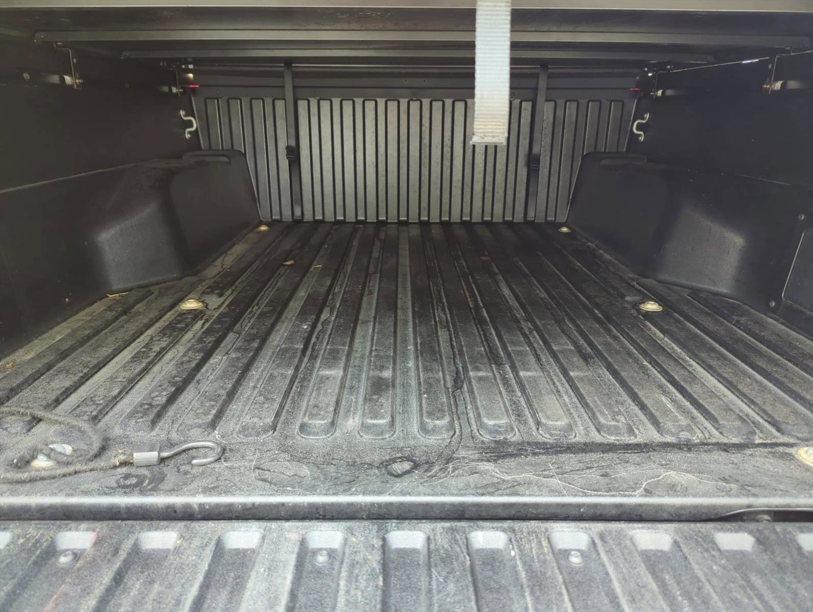 Used 2021 Toyota Tacoma SR5 RWD image 8
