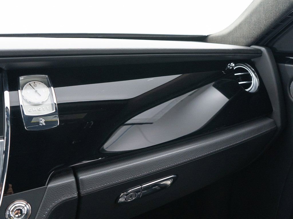 Certified 2017 Rolls-Royce Ghost image 42