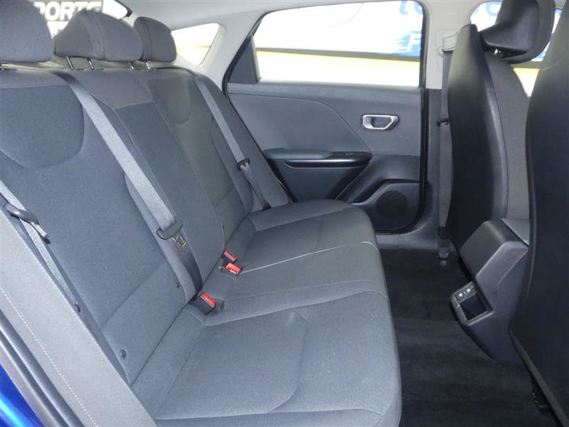 Used 2025 Kia K4 FWD image 22