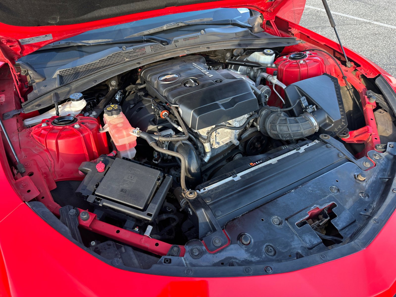 Used 2020 Chevrolet Camaro LT image 31