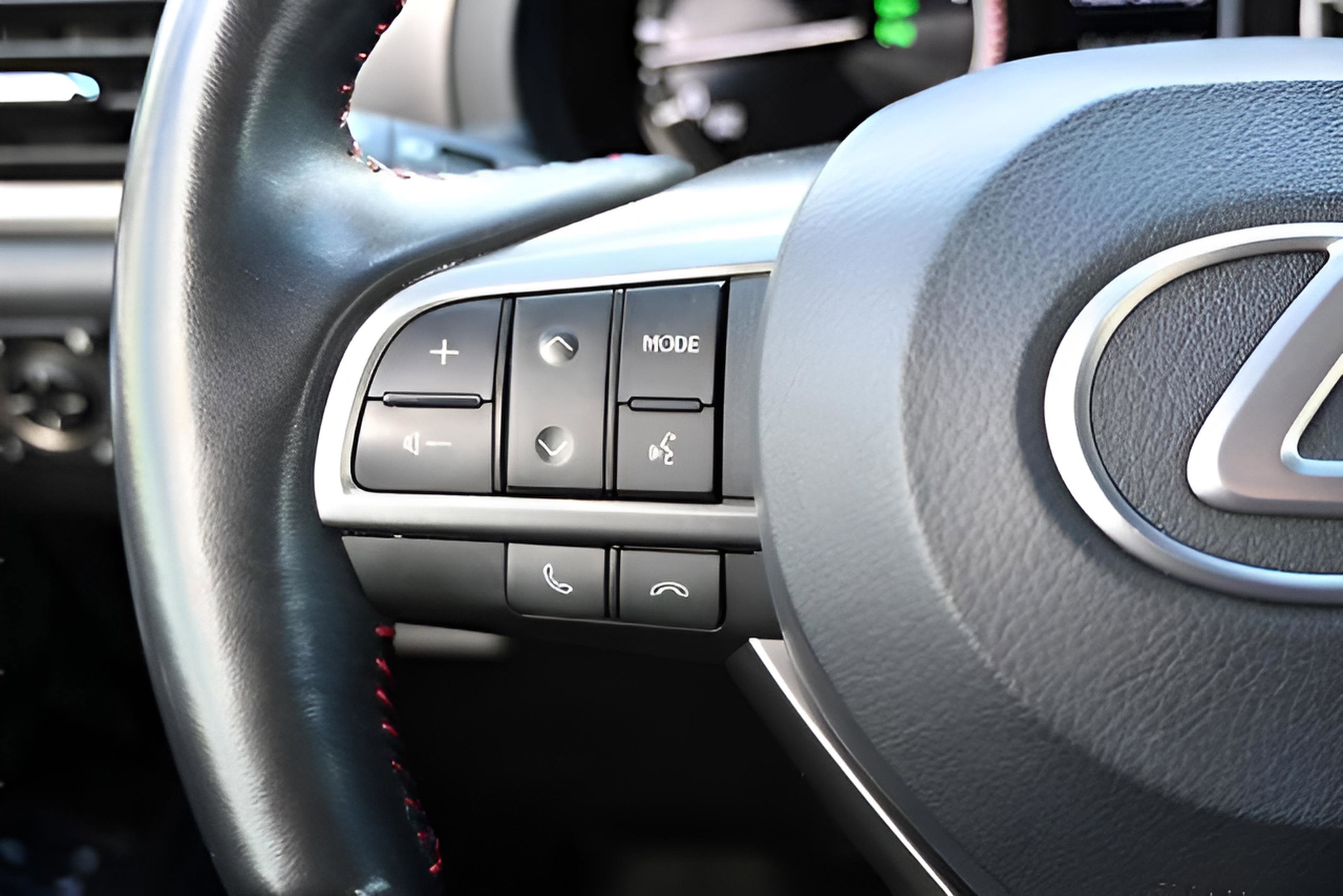 Used 2023 Lexus GX 460 Luxury w/ Sport Design Package image 35