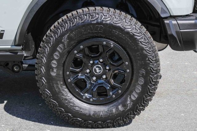 Used 2021 Ford Bronco First Edition image 10