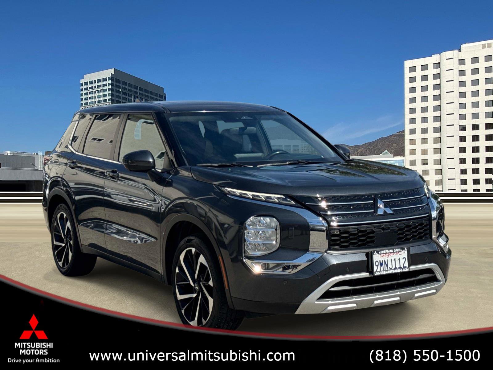 Used 2024 Mitsubishi Outlander AWD image 1