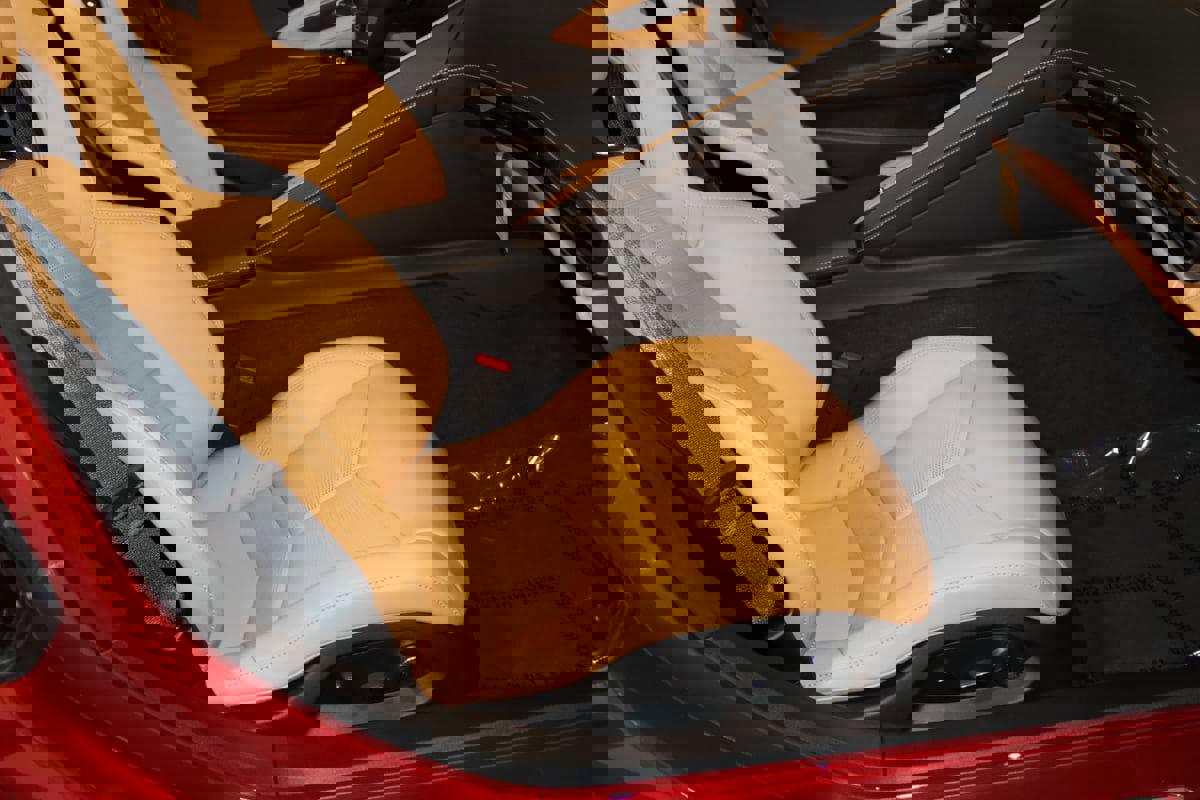 Used 2024 Chevrolet Corvette Stingray Premium Conv w/ Stealth Interior Trim Package image 61