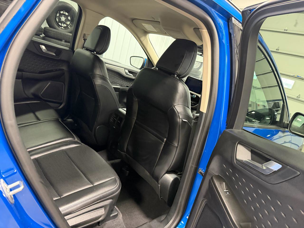 Used 2020 Ford Escape SEL image 30