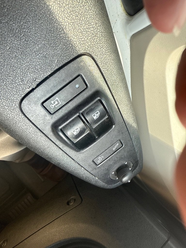 Used 2018 RAM ProMaster 1500 w/ Interior Convenience Group image 17