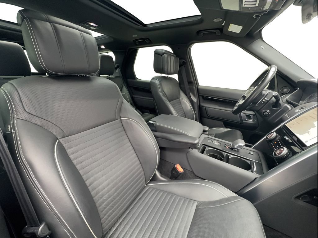 Used 2023 Land Rover Discovery HSE R-Dynamic image 30