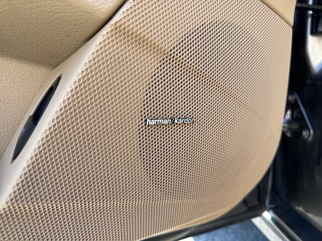 Used 2008 Mercedes-Benz E 350 4MATIC Sedan image 6