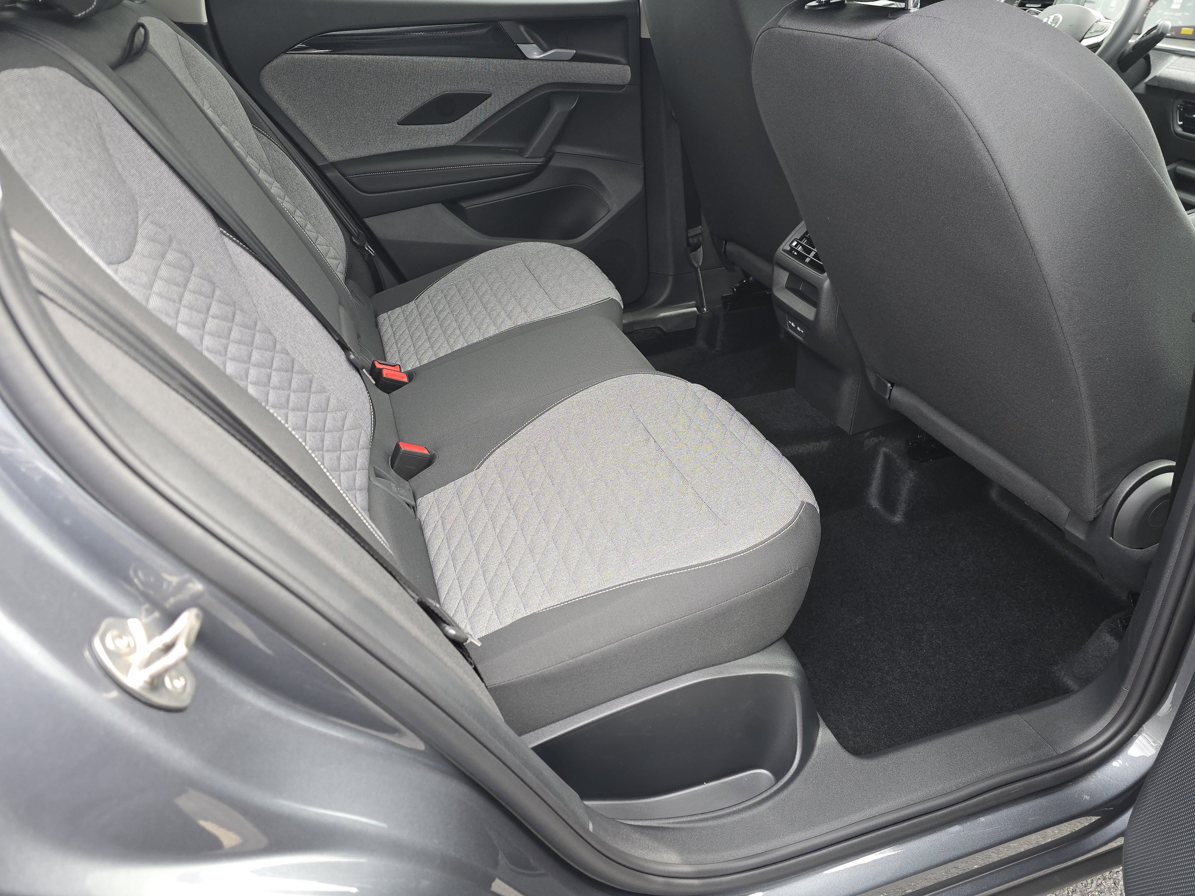 New 2026 Volkswagen Tiguan S image 16