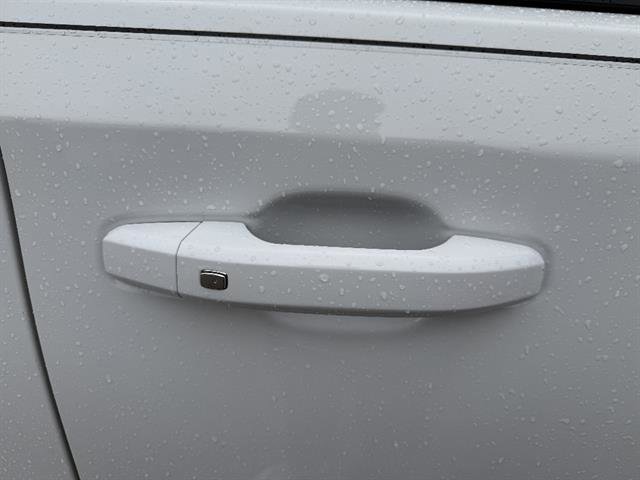 Used 2022 Chevrolet Silverado 1500 LT image 12