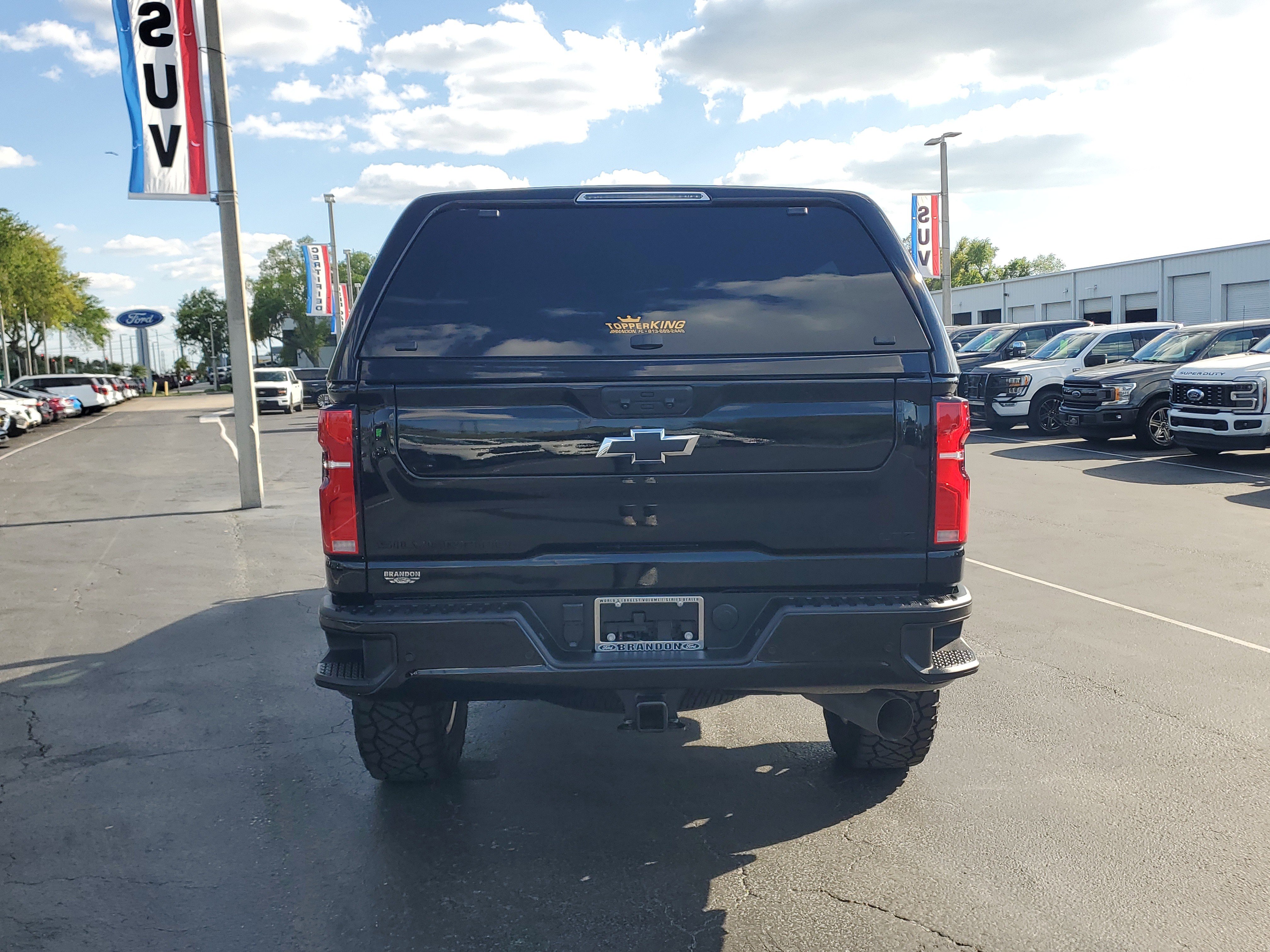 Used 2025 Chevrolet Silverado 3500 LTZ w/ LTZ Plus Package image 8