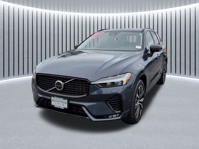 Used 2024 Volvo XC60 B5 Plus AWD/4WD image 16