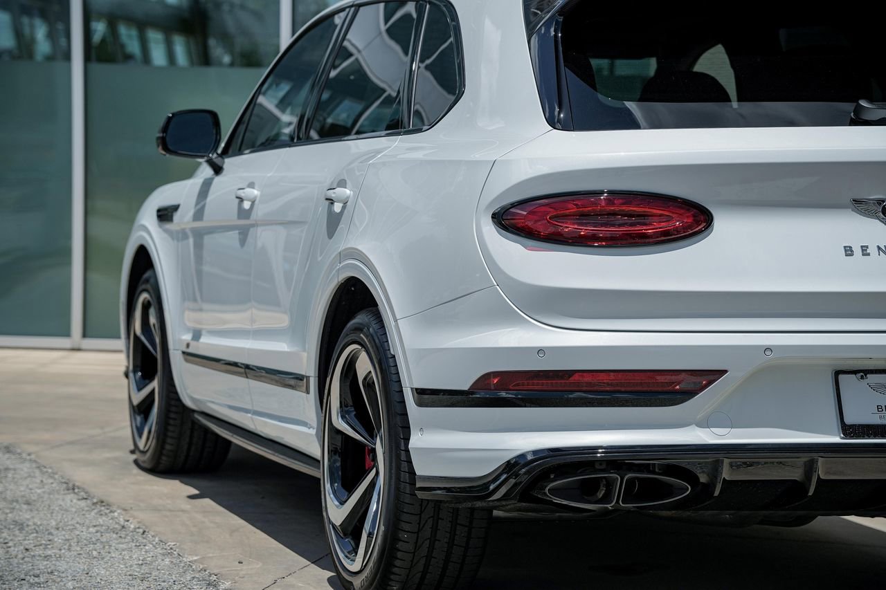 New 2025 Bentley Bentayga AWD/4WD image 14