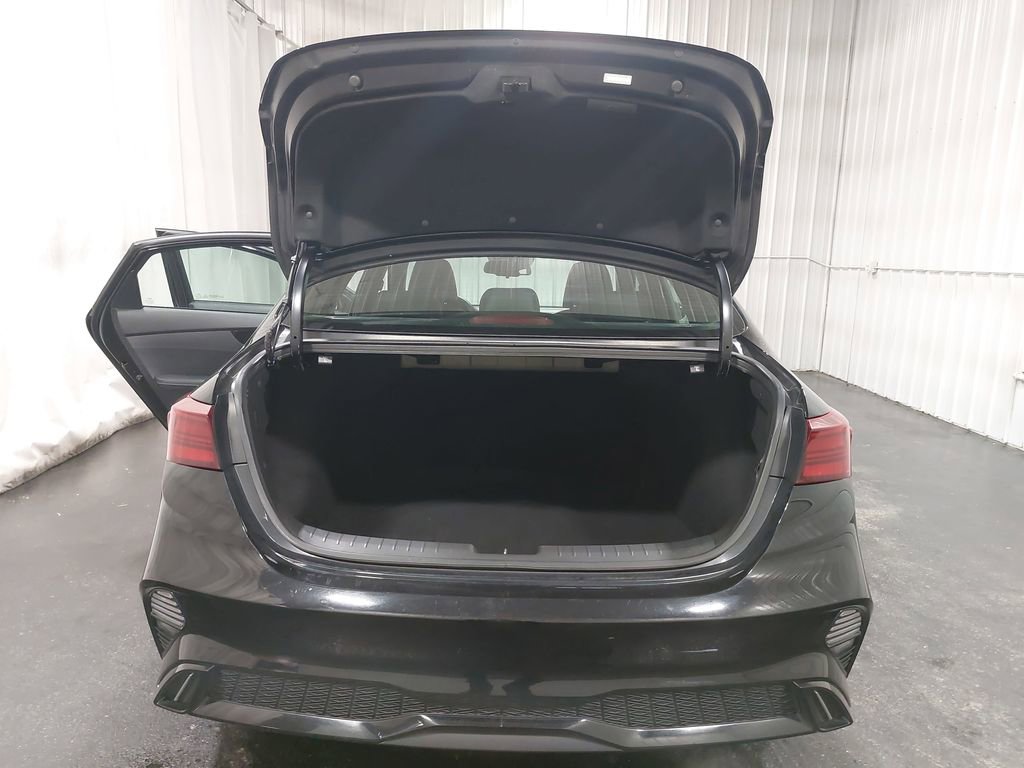 Used 2022 Kia Forte GT-Line image 12