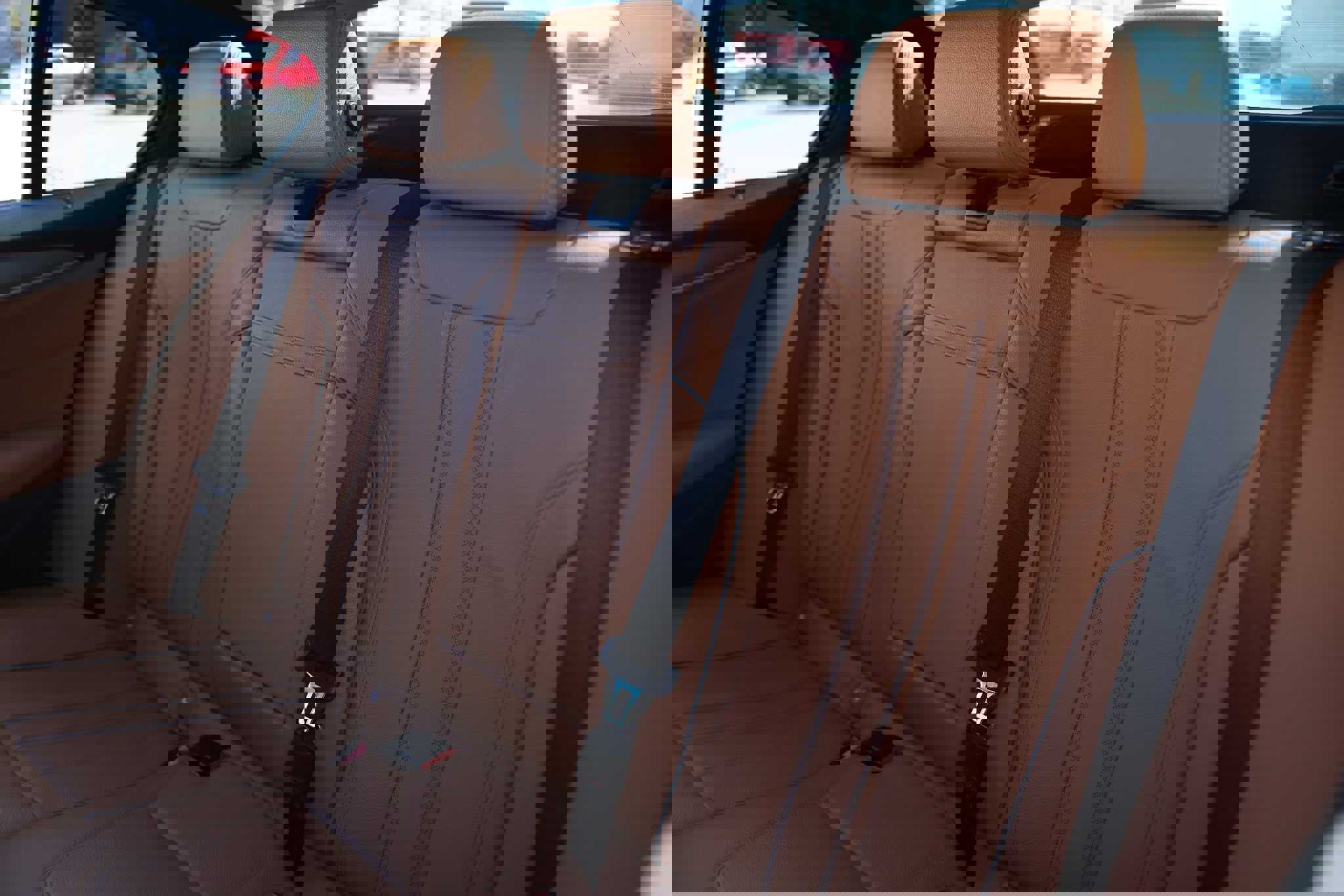 Used 2019 BMW M550i xDrive image 11