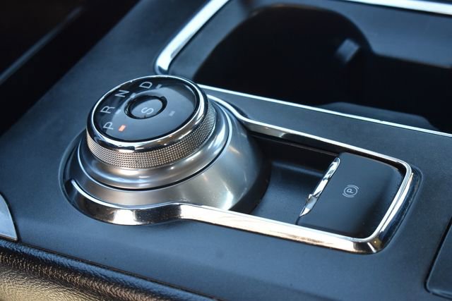 Used 2017 Ford Fusion SE w/ Fusion SE Technology Package image 23