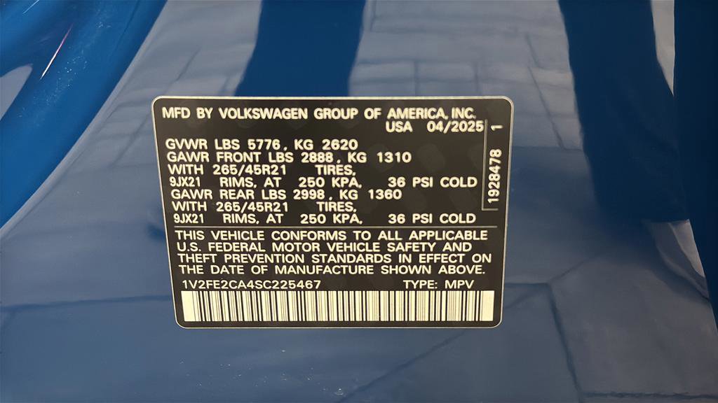 Used 2025 Volkswagen Atlas Cross Sport SEL Premium R-Line image 32