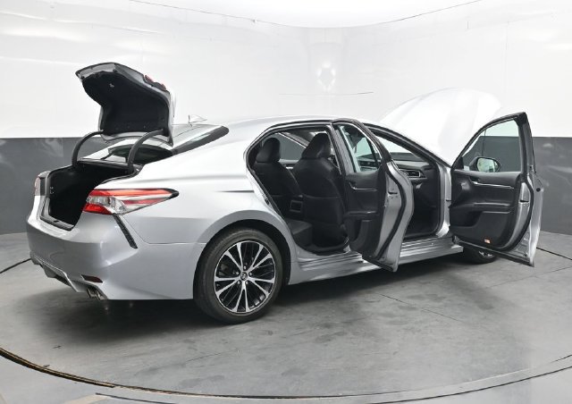 Used 2019 Toyota Camry SE FWD image 52