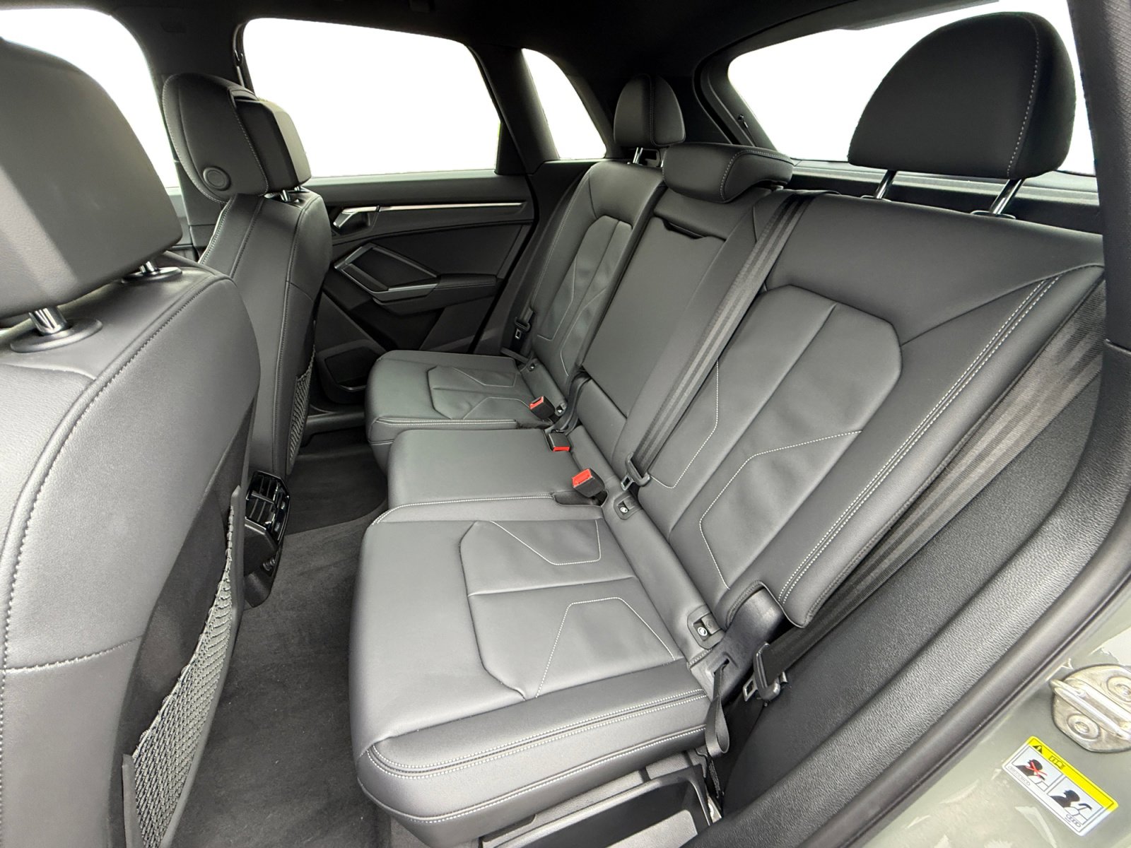 Certified 2025 Audi Q3 2.0T Premium w/ Convenience Package image 16