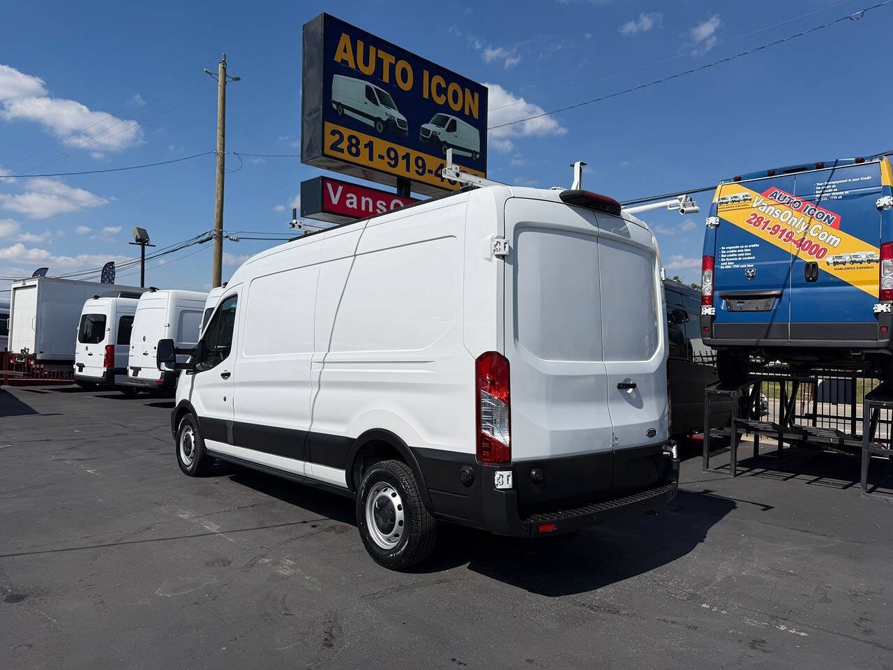 Used 2020 Ford Transit 250 Medium Roof RWD image 2