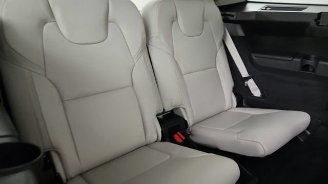 Certified 2026 Volvo XC90 B6 Ultra w/ Protection Package AWD/4WD image 35