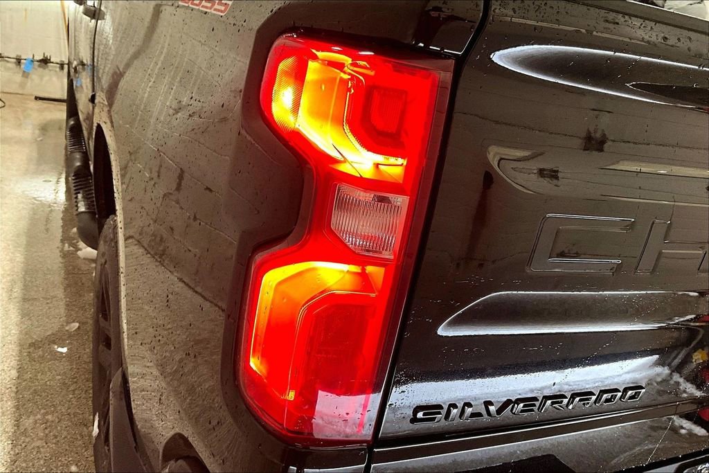 Used 2021 Chevrolet Silverado 1500 LT Trail Boss image 24