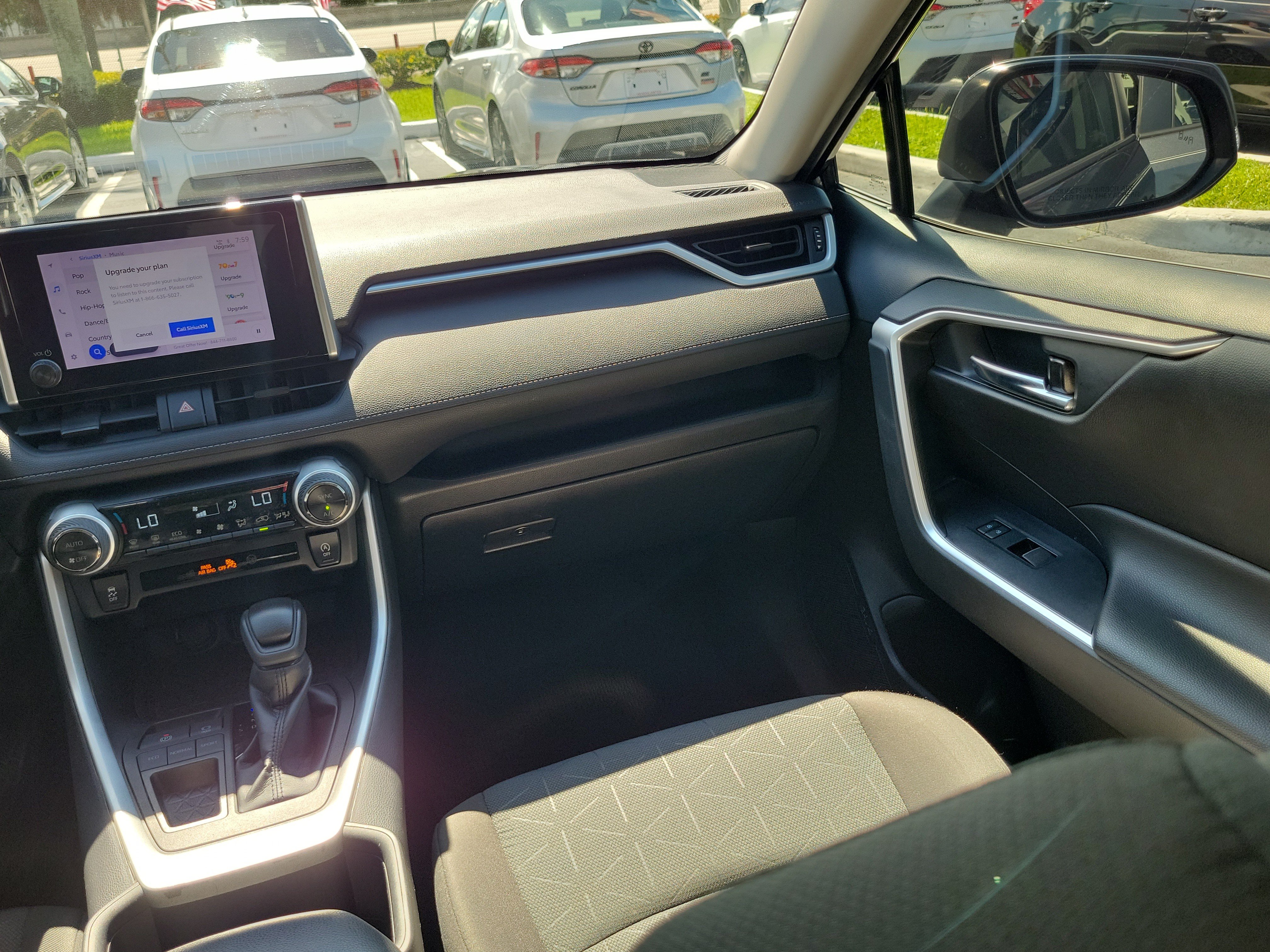 Used 2023 Toyota RAV4 XLE FWD image 17
