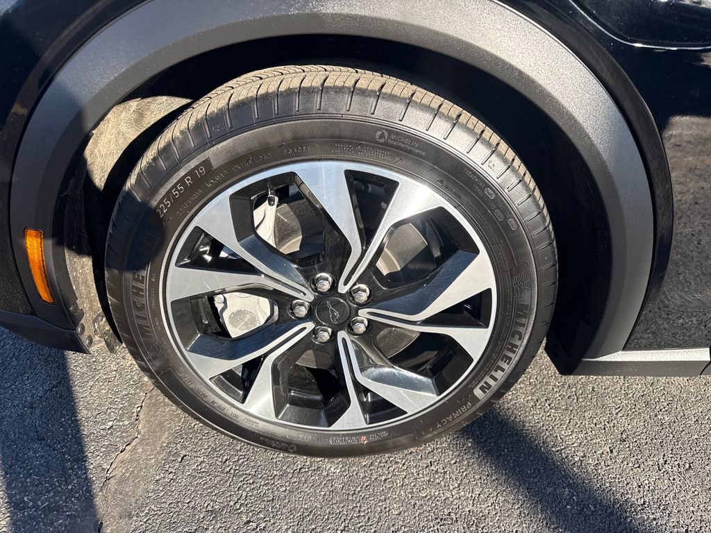 Used 2025 Ford Mustang Mach-E Select w/ Comfort Package Lite image 18