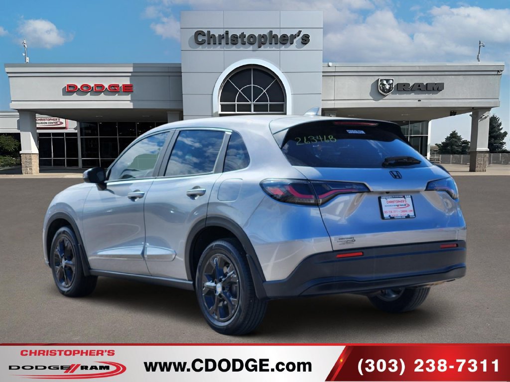 Used 2024 Honda HR-V LX image 5