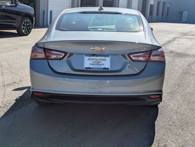 Certified 2023 Chevrolet Malibu LT image 4