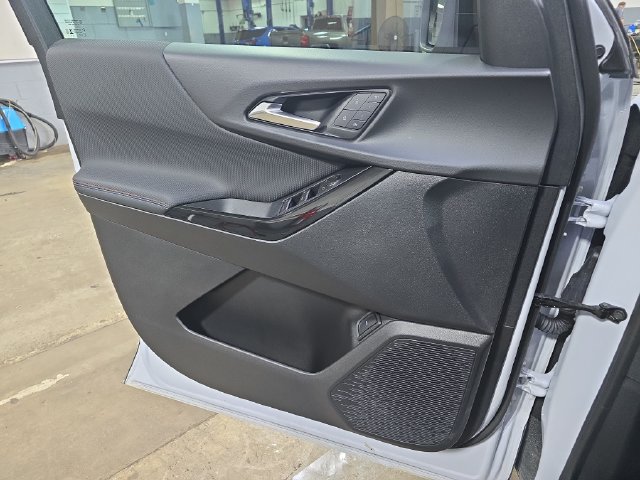 New 2026 Chevrolet Equinox RS w/ Convenience Package III FWD image 30