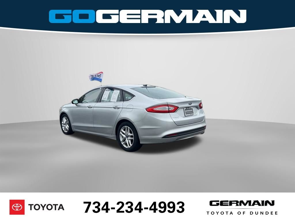 Used 2016 Ford Fusion SE FWD image 10